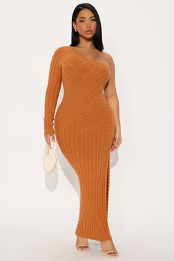 MC-0053 Haylee Sweater Maxi Dress - Camel