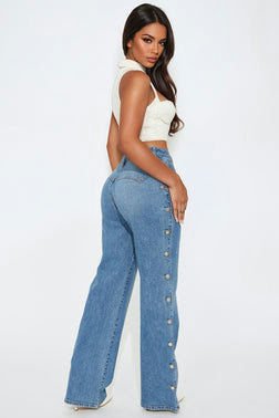 MC-0125 Caught Up Stretch Straight Leg Jeans - Medium Blue Wash